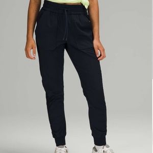 lululemon beyond the studio dance jogger true navy 6